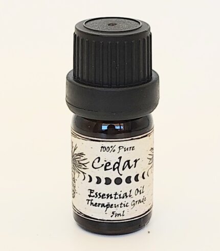 Cedarwood essential oil bottle, 5ml.